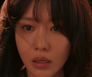 チョン・セビョク刑事を演じる女優キム・アジュン