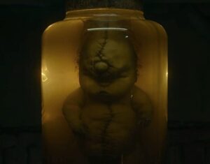 ホルマリン漬けの胎児・エノク