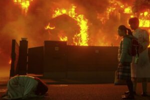 Netflix『御手洗家、炎上する』13年前の火事